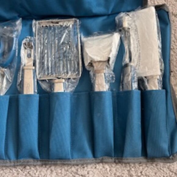 Wolfgang Puck Kitchen Garnish Set - New Without Tags - Picture 3 of 3